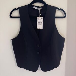Mango Cropped Vest Black